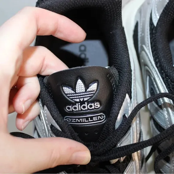 NWT Adidas Men’s Ozmillen Streetwear Styled 90s Vibe Shoes Sneakers Size 12