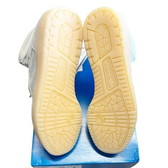 NWT ADIDAS Rivalry HI Men’s 7 Off White Cream