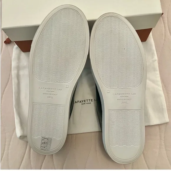 NWT 🖤🤎🤍 Lafayette 148 NY Nappa Leather Zip-Up Sneaker, Size 8.5US / 38.5EU