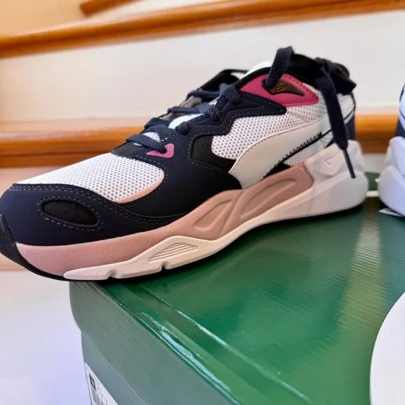 NWT Puma TRC Mira Block Athletic Shoes Navy Blue / Pink Womens Sneakers