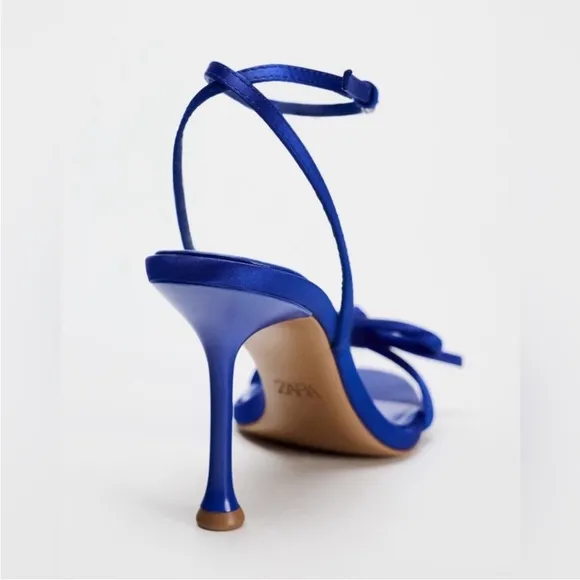 NWT. Zara Blue Stiletto Heeled Sandals with Bow. Size 8.