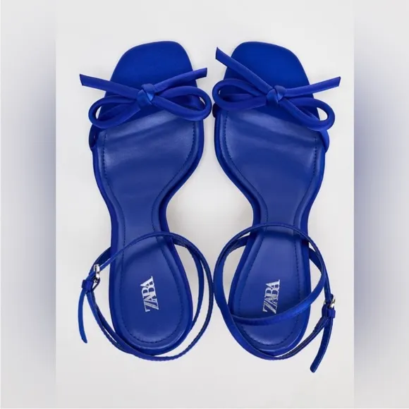 NWT. Zara Blue Stiletto Heeled Sandals with Bow. Size 8.