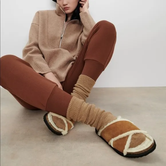 NWT. Zara Natural Faux Fur Flat leather Sandals. Size 7,5.