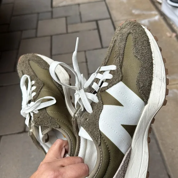 Olive Green Men's Sneakers new balance 327 men’s 9.5 woman’s 9