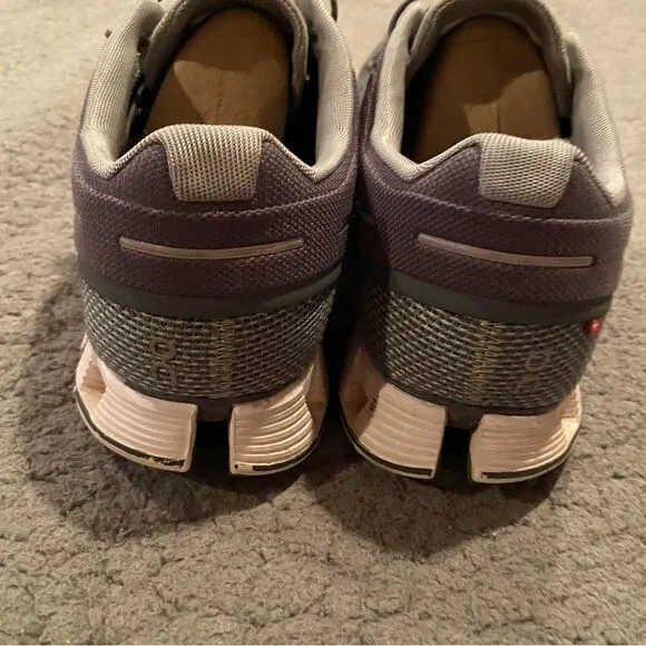 On Cloud Running Cloud 5 Men’s Size 10.5 Olive &amp; Grey