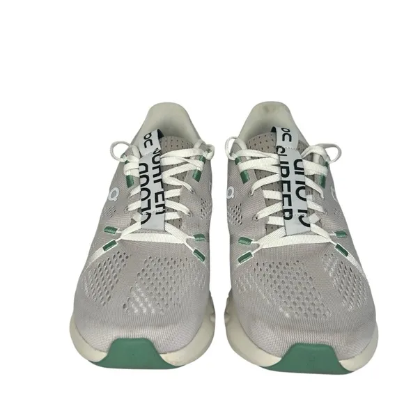 On Running On Cloudsurfer Sneakers Sz 9 Pearl Ivory