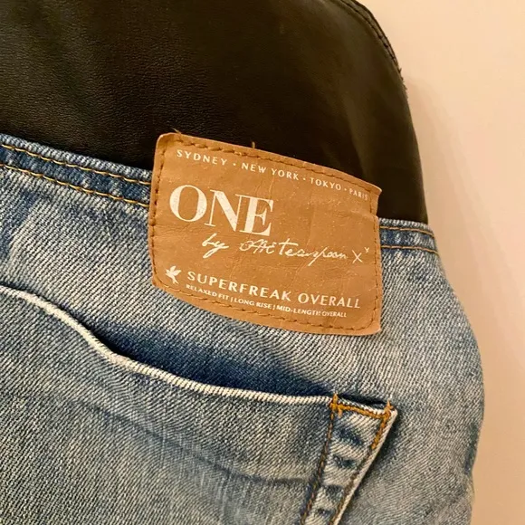 One by One Teaspoon Superfreak Denim shorts overalls, faux leather straps, 24