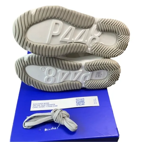 P448 Women's Luke Sneaker Size 37 EUR Size 7 US NIB