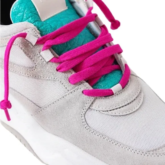 P448 Women's Luke Sneaker Size 37 EUR Size 7 US NIB