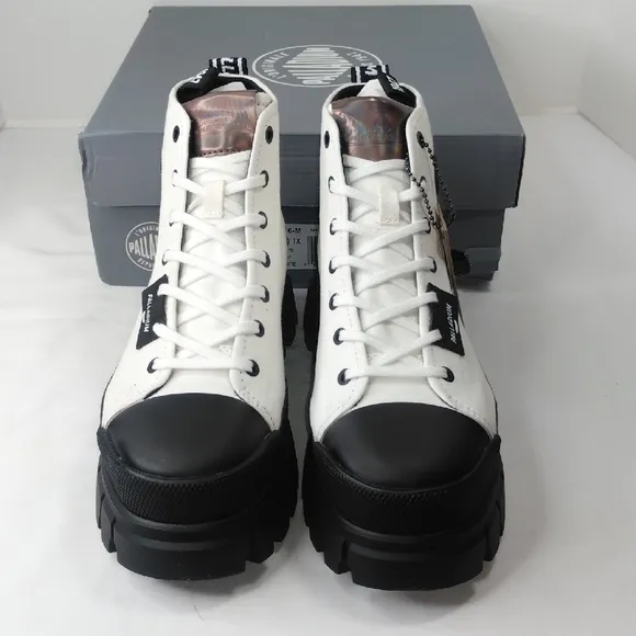 Palladium Revolt HI TX Star White with Black Sole Lace-Up Boots NIB