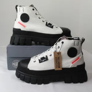 Palladium Revolt HI TX Star White with Black Sole Lace-Up Boots NIB