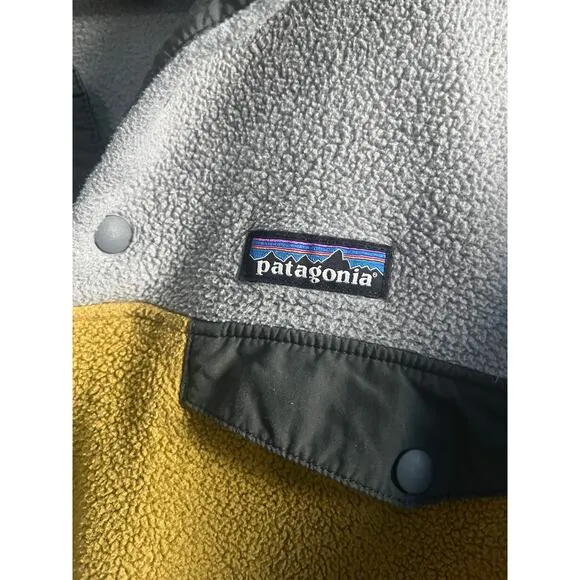Patagonia synchilla pull over sweater mustard gray size medium