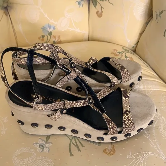 PATRICK COX GORGEOUS SUEDE &amp; SNAKESKIN NEW SANDALS