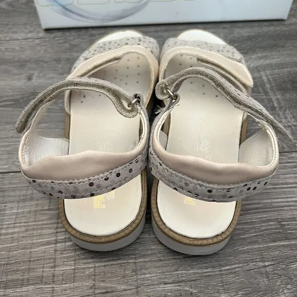Primigi Sandals Girls size 35 Gray Light Beige Pink Adjustable Straps