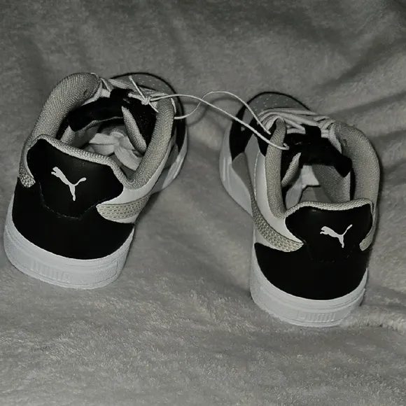 Puma Kids Black White Gray Court Sneakers Casual Sporty Low-Top Design Size 13
