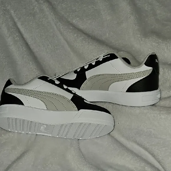 Puma Kids Black White Gray Court Sneakers Casual Sporty Low-Top Design Size 13