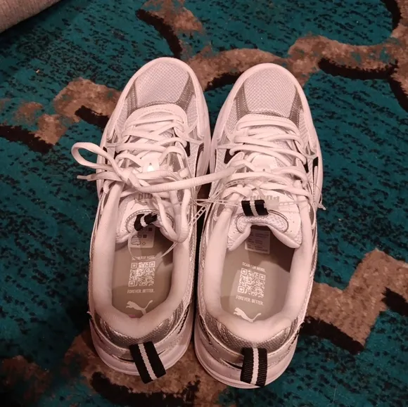 Puma Milenio Tech Warm White Silver Men Unisex LifeStyle Casual Shoes size 10.5