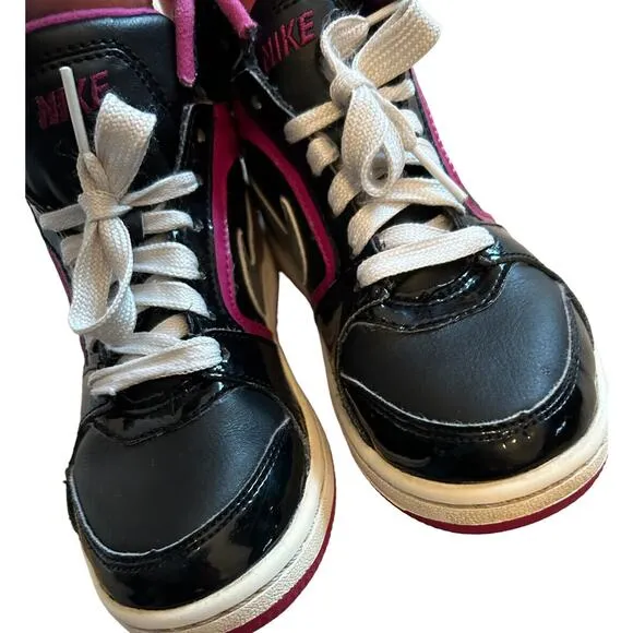 Rare Nike Air Prestige Pink/Black Shoes 394628-052 Youth Size 12C-EUC
