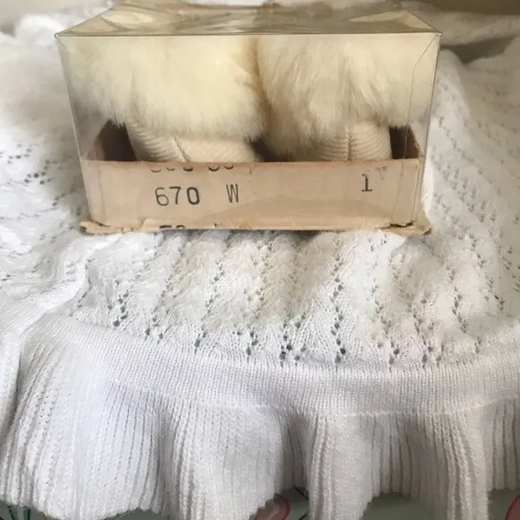 Rare Vintage 1950’s Fur Lined Baby Shoes