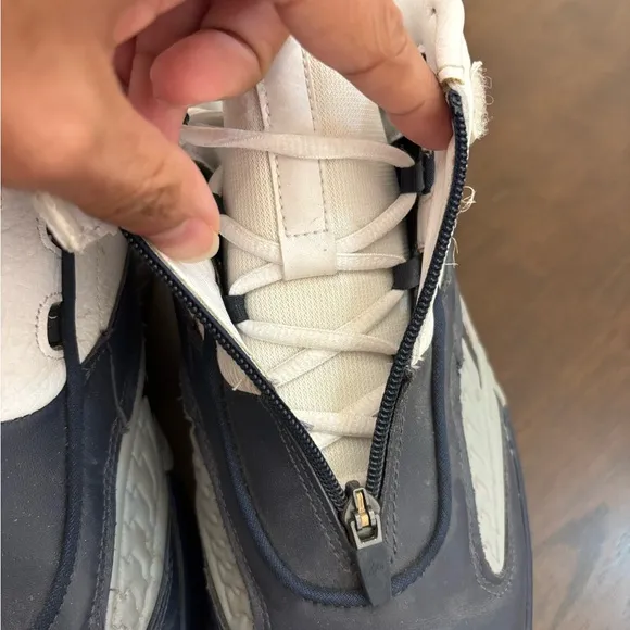Reebok Answer IV “Georgetown” Men's Shoes - White / Navy / Grey - Size 12
