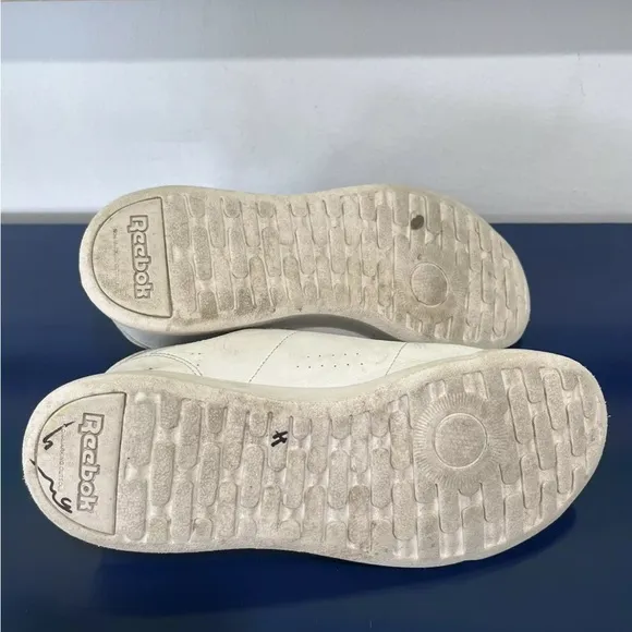 Reebok White Sneakers Sz 7 EU 37.5 Athletic Shoes Exercise Vintage 80s 90s
