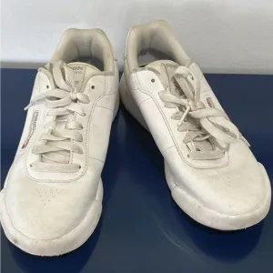 Reebok White Sneakers Sz 7 EU 37.5 Athletic Shoes Exercise Vintage 80s 90s
