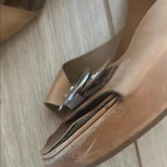 Salavatore Ferragamo Woman Shoe