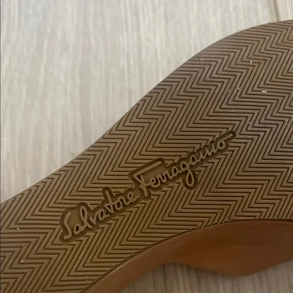 Salavatore Ferragamo Woman Shoe