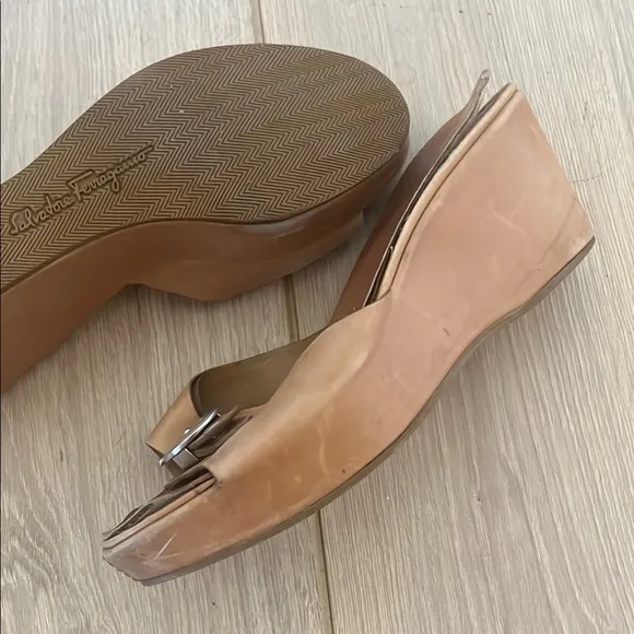 Salavatore Ferragamo Woman Shoe