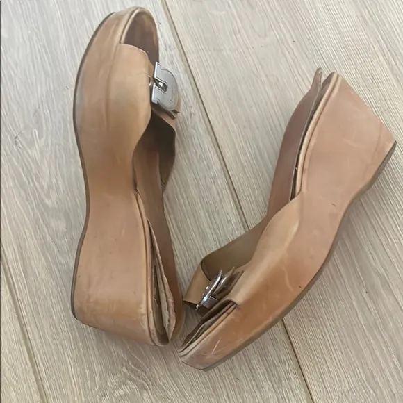 Salavatore Ferragamo Woman Shoe
