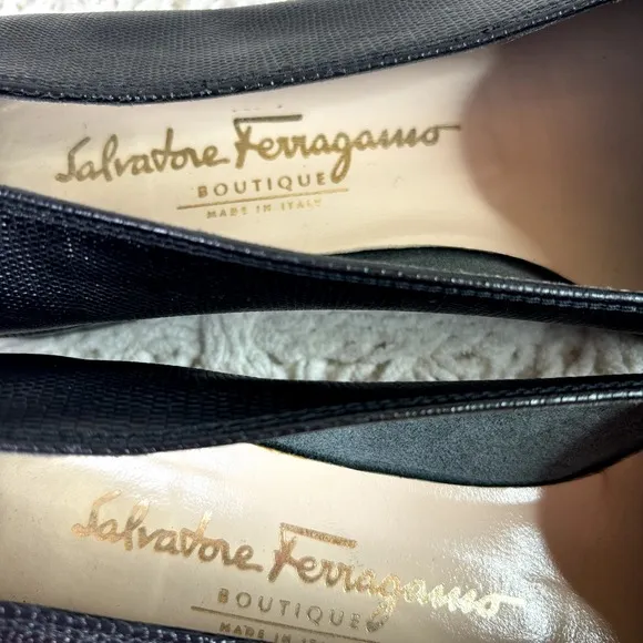 Salvatore Ferragamo Black Leather Women's Loafers Shoes Size 9 Made in Italy