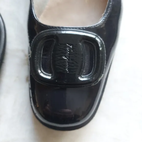 Salvatore Ferragamo Black Patent Shoes ~ sz 7.5 B