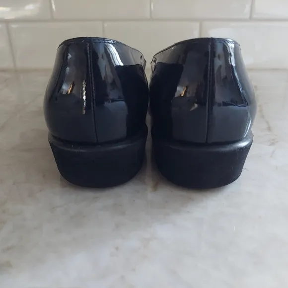 Salvatore Ferragamo Black Patent Shoes ~ sz 7.5 B