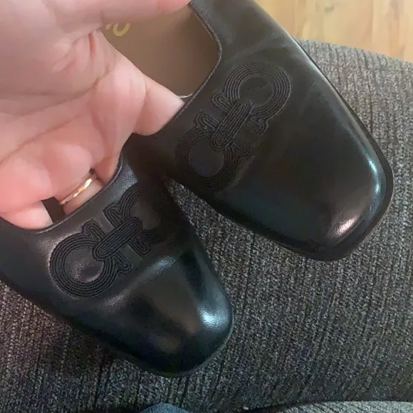 salvatore ferragamo Gancini Logo Pumps