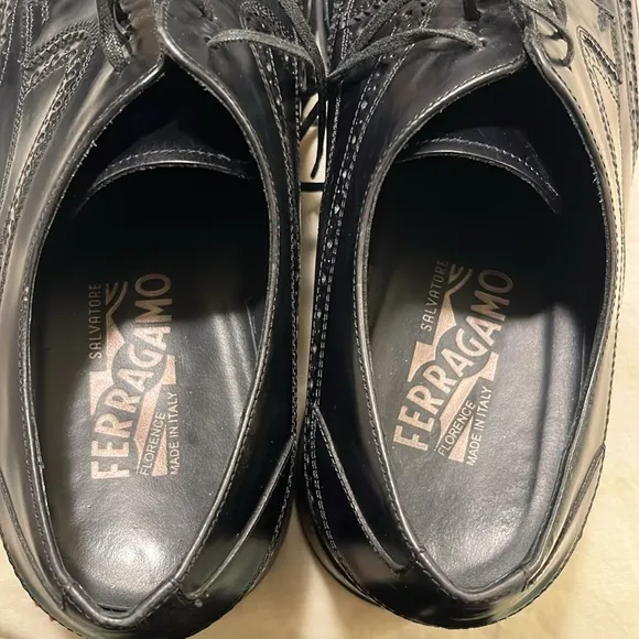 Salvatore Ferragamo leather Black Men's Dress Shoes/loafers Sz 10 made in Italy
