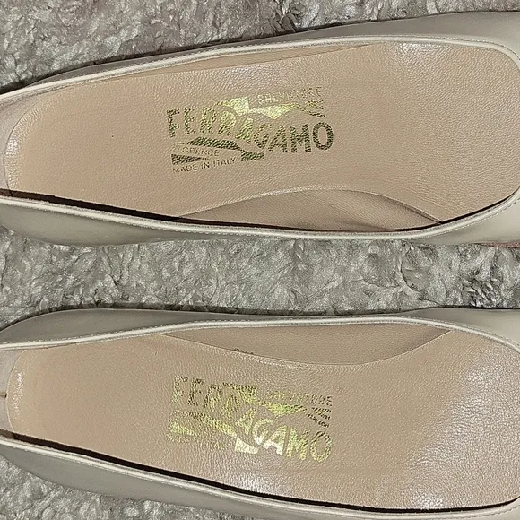 SALVATORE FERRAGAMO  VINTAGE/  BONE SHOES