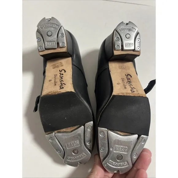 Sansha Danube Vintage 1960s tap shoes T-stop size 6