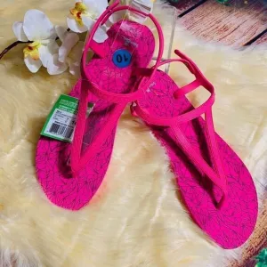 SANUK HOT PINK SUMMER SANDALS