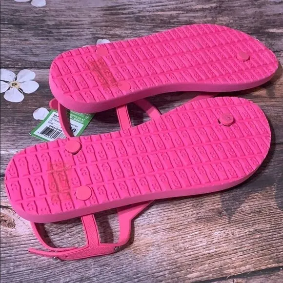 SANUK HOT PINK SUMMER SANDALS