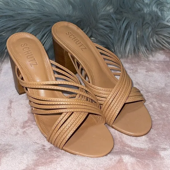 Schutz Evangeline Atanado Leather Sandals Mules Sz. 6.5 in Honey Peach