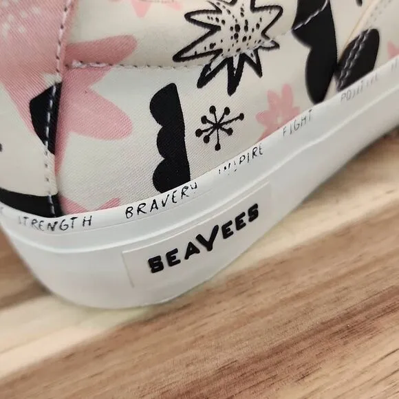 SeaVees Daniella Manini Breast Cancer Awareness Shoes Women's Size 8