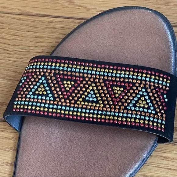 Sesto Meucci Beaded Black Flat Sandals with ankle strap made in Italy, size 7.5