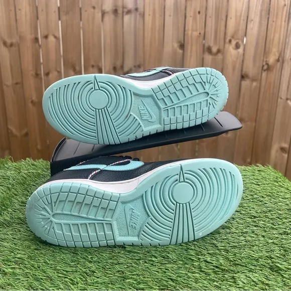 Size 4.5 (GS) - Nike Dunk Low SE Barber Shop - Black