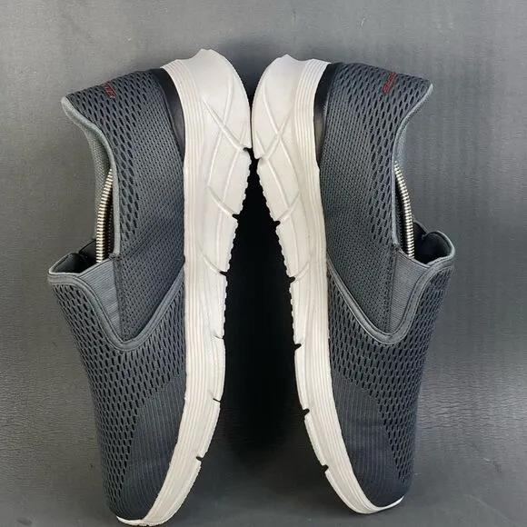 Skecher Men's Equalizer4.0 Triple Play Slip On sneaker shoes size 11