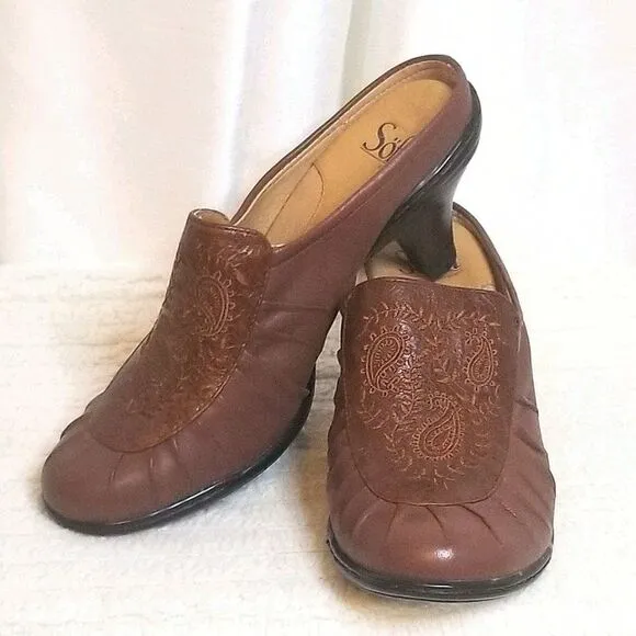 Sofft Leather Clogs (size 7M)