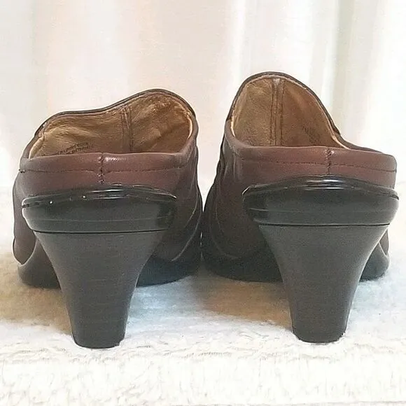 Sofft Leather Clogs (size 7M)