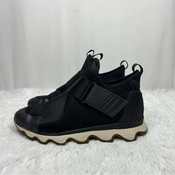 SOREL / Kinetic black high top adjustable strap sneaker shoes / 7.5