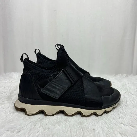 SOREL / Kinetic black high top adjustable strap sneaker shoes / 7.5