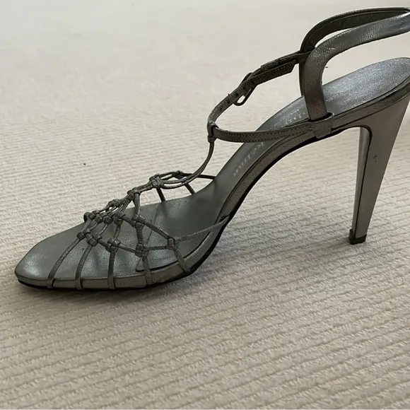 Stephane Kelian Gray High-Heeled Sandals with Crisscross Straps
