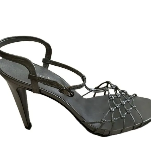 Stephane Kelian Gray High-Heeled Sandals with Crisscross Straps
